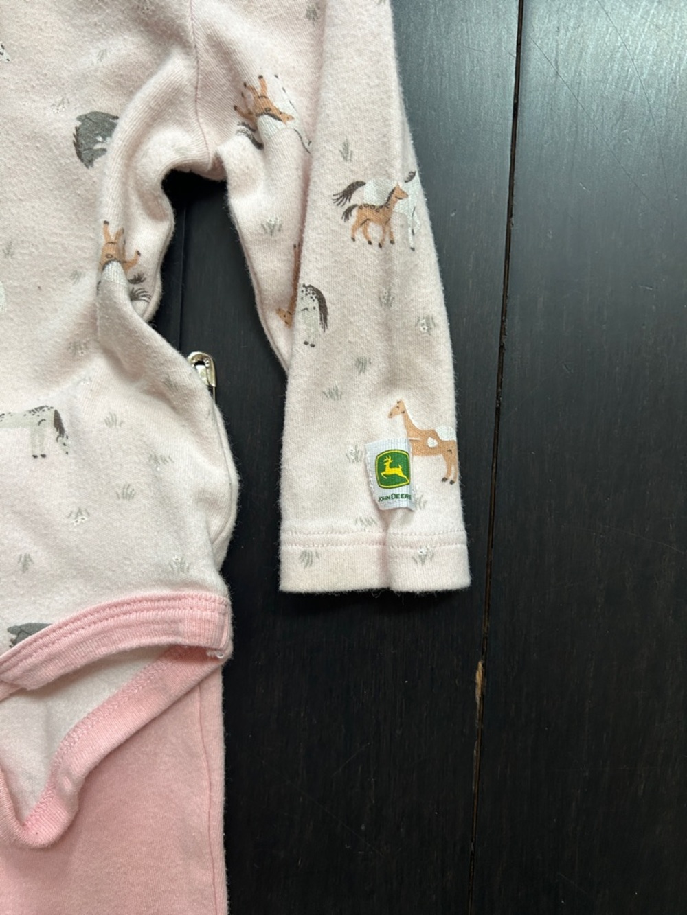 John Deere Pink Horse Print Baby One-Piece with Matching Pants Size 3-6 Months - Picture 4 of 6